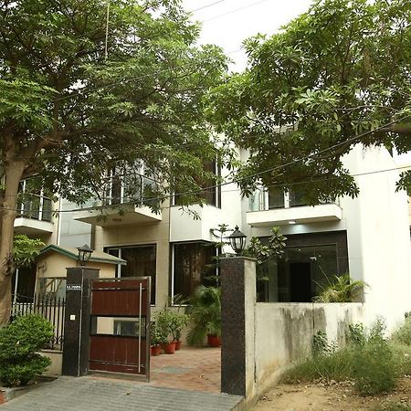 Imperial Apartment Fortis Gurgaon Exterior photo